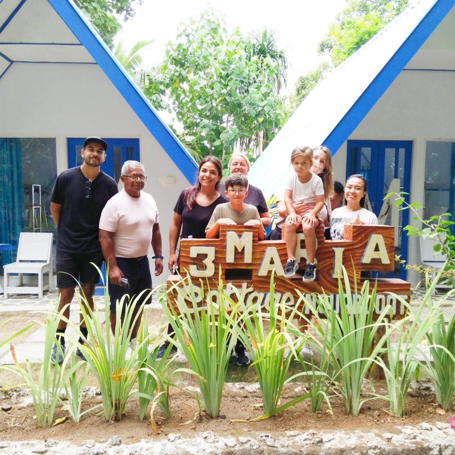 Tria Maria Cottage Ngurbloat Chambre photo