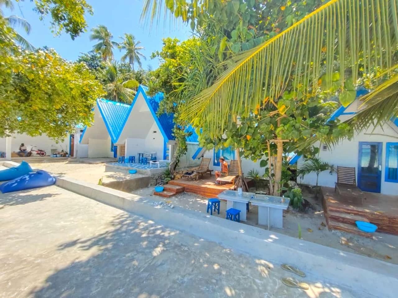 Tria Maria Cottage Ngurbloat Chambre photo